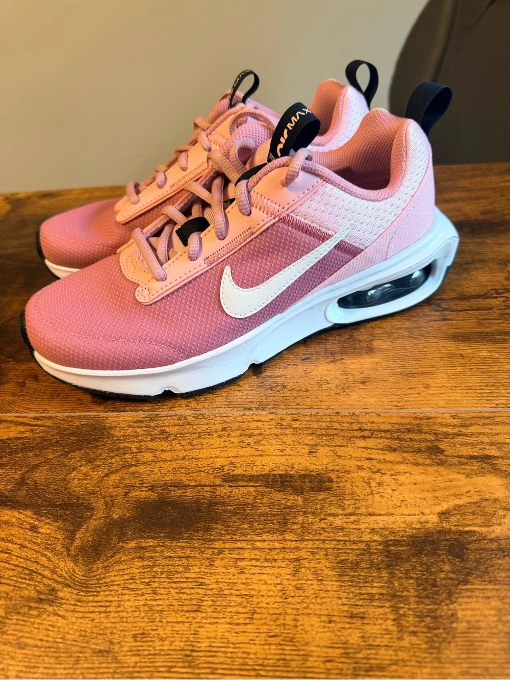 Nike Kids Pink & White Air Cushion Running Sneakers 4.5Y/6W